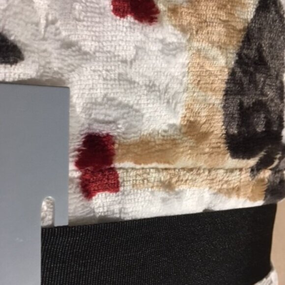 BRAND NEW Cuddl Duds 50" X 60" Winter Dogs Throw w/Sherpa - Picture 3 of 8